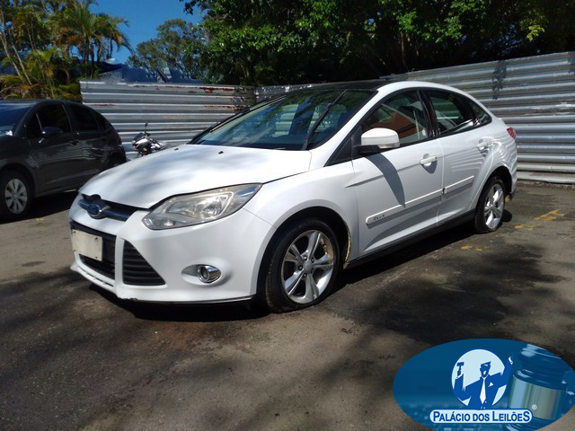 FORD FOCUS SEDAN 2.0 15/15