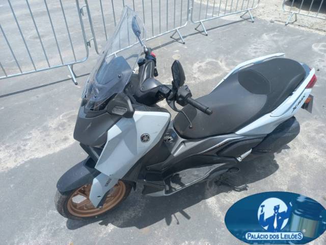 YAMAHA XMAX 300 25/26