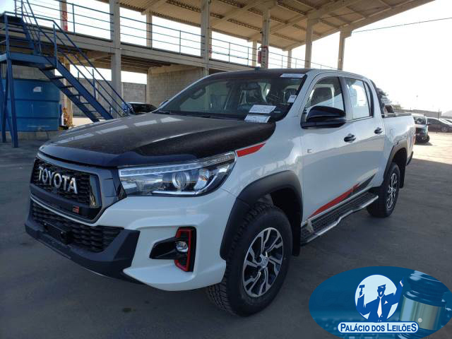 TOYOTA HILUX 2.8 20/20