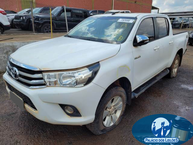 TOYOTA HILUX 2.8 17/17
